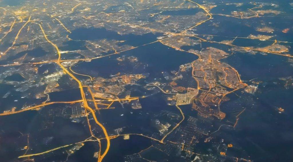 Угрозы опасности больше нет,  аэропорты Москвы и Калуги возобновили работу