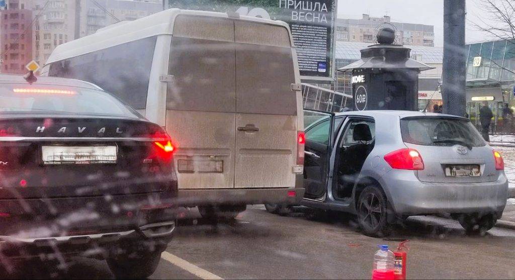 Москва готовится к праздникам: заторы и низкая скорость на дорогах