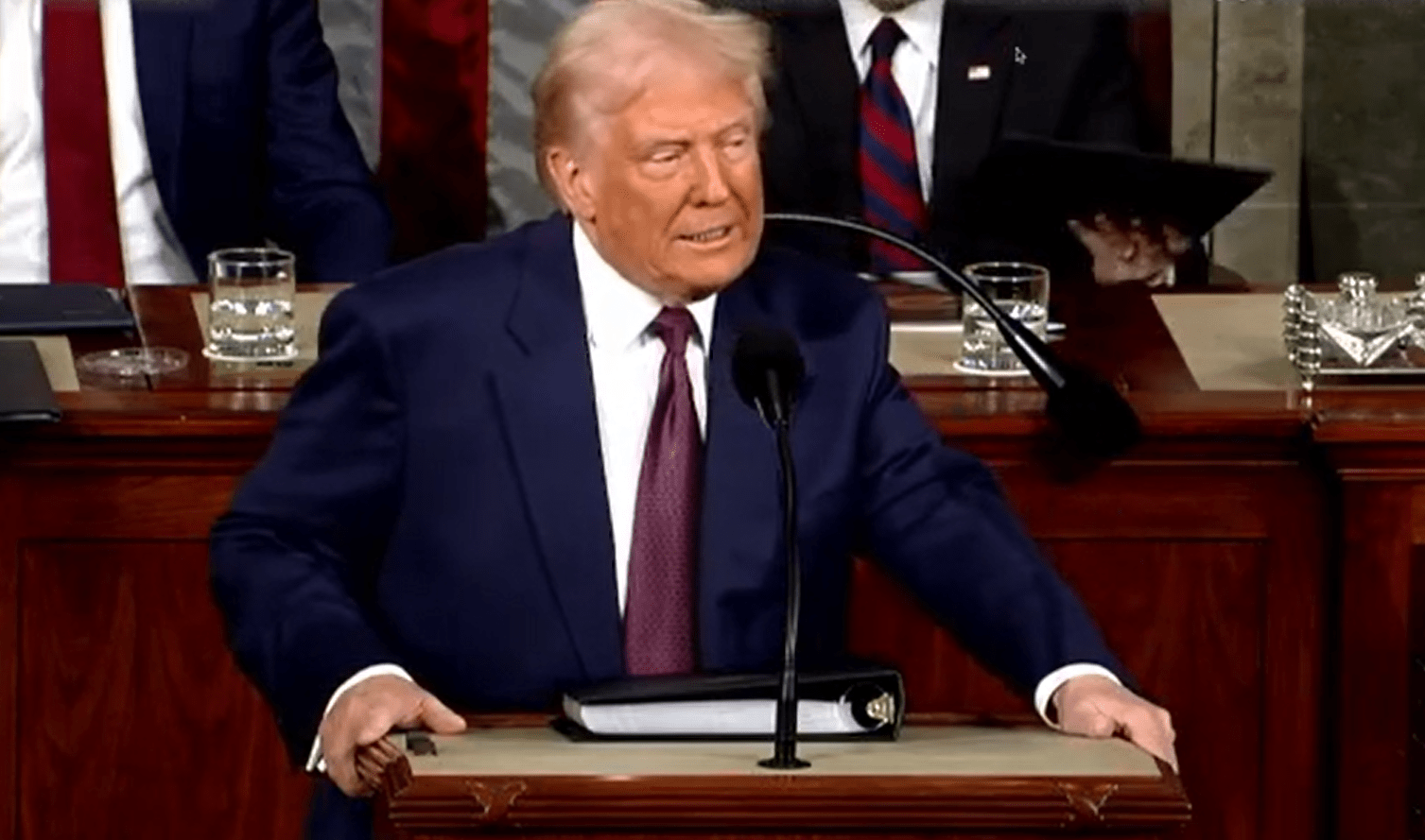 Трамп: Зеленский готов к переговорам о мире