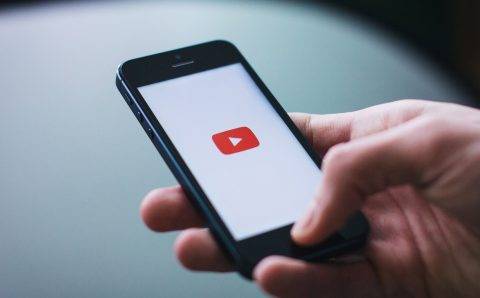Роскомнадзор опроверг слухи о восстановлении работы YouTube в России