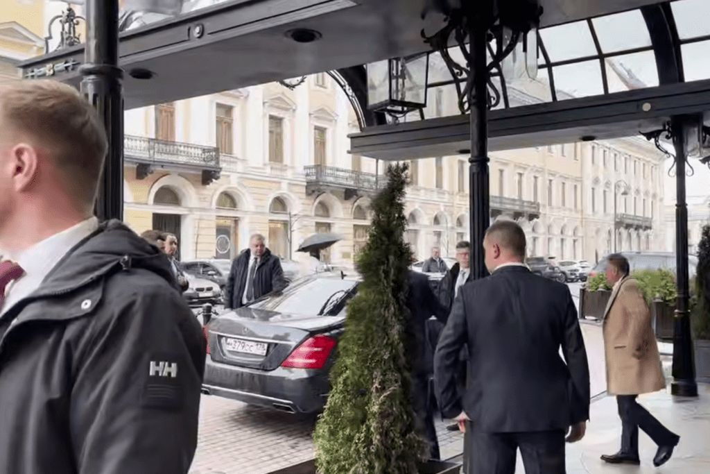 В Петербурге состоялась встреча главы РФПИ со спецпосланником Трампа