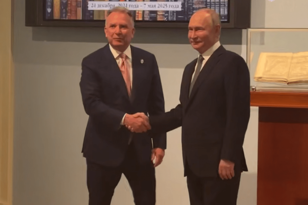 В президентской библиотеке начались переговоры Путина и Уиткоффа