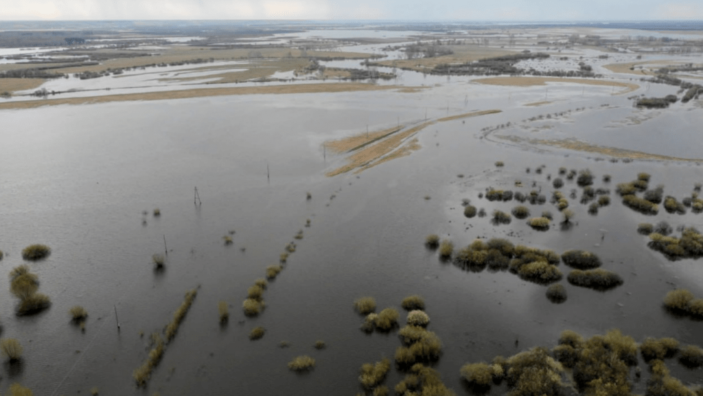 В двух районах Тюменской области объявили режим ЧС