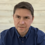 Подоляк заявил, что Зеленский в Стамбуле не будет «общаться с Мединским»