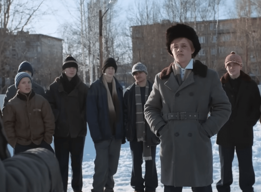 Суд обязал компанию актёров «Слова пацана» выплатить миллион рублей долга