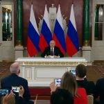 Владимир Путин предложил украинской стороне вернуться за стол переговоров
