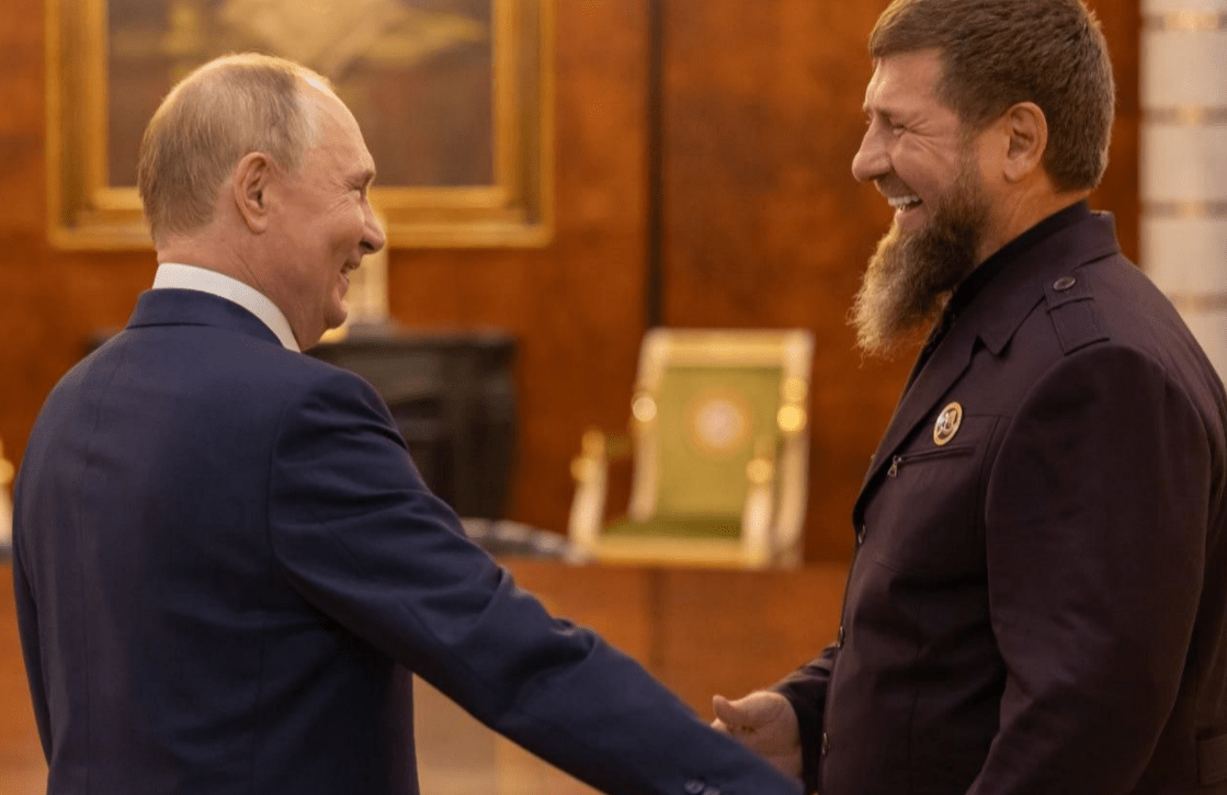Путин ответил на слухи об отставке Кадырова цитатой Твена