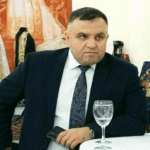 Как дважды отправленный на историческую родину мигрант вернулся в Россию в качестве «дипломата»
