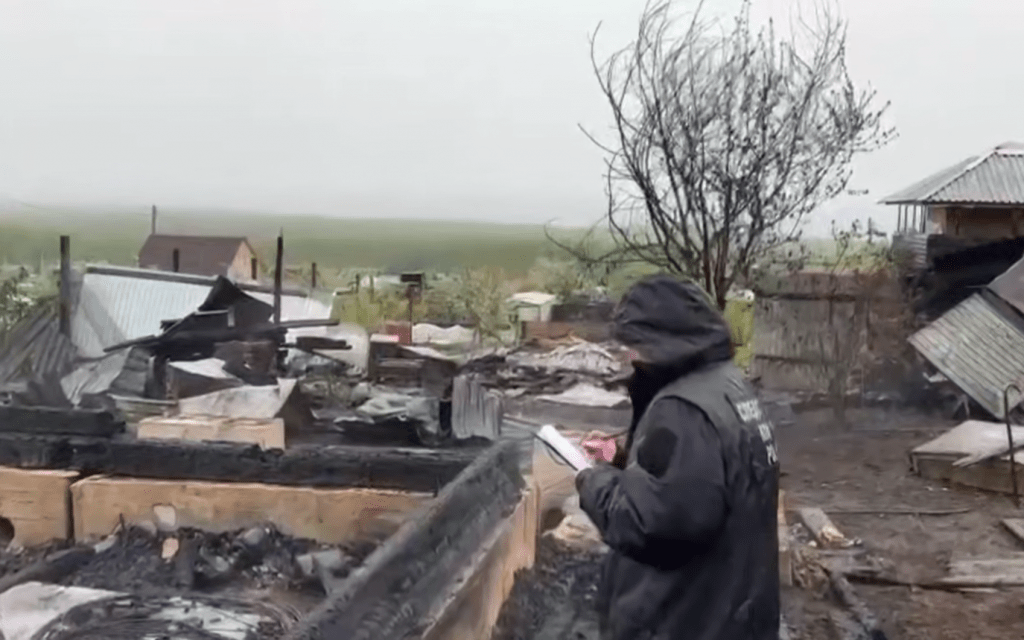 Траур объявлен в Байкальске после нападения подростка с ножом