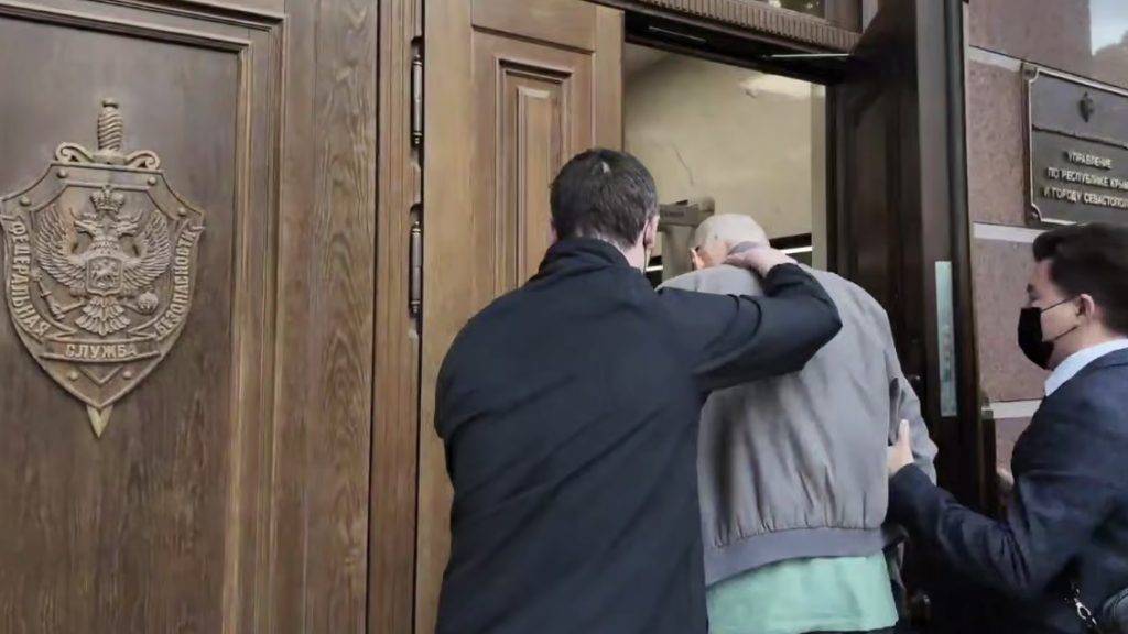 ФСБ задержала в Крыму агента СБУ, изготовившего бомбу для теракта в Севастополе