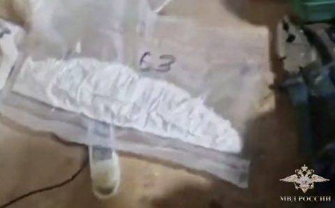 Челябинская полиция ликвидировала нарколабораторию с тонной запрещённых веществ
