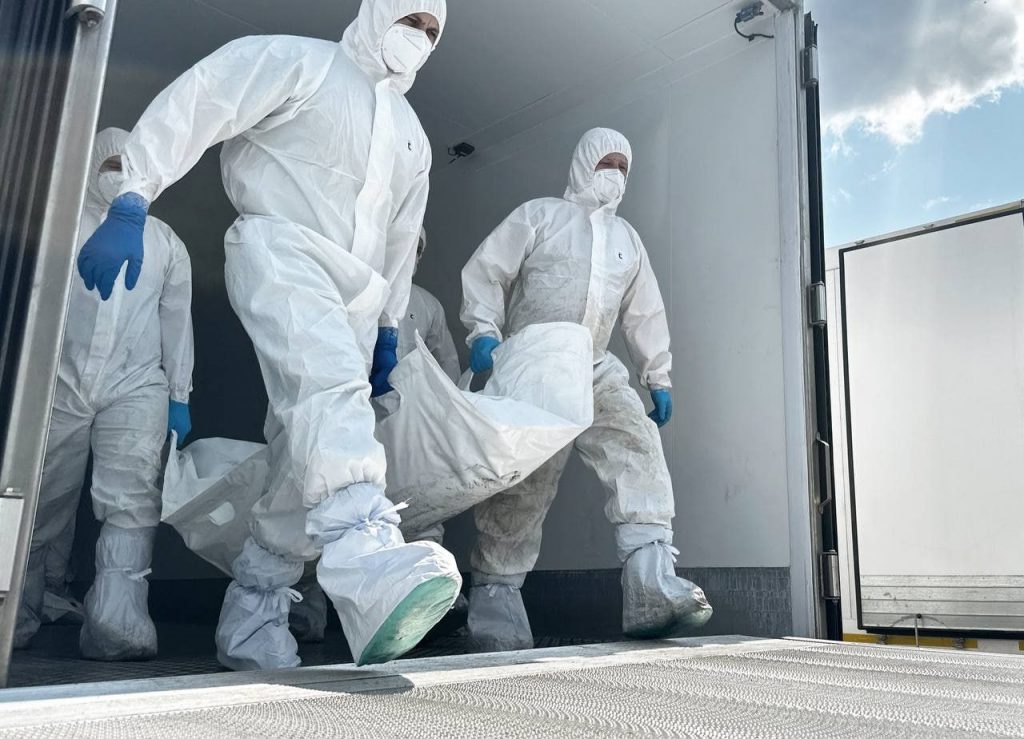 Мединский опубликовал фото с последней передачи 6060 тел погибших военных ВСУ