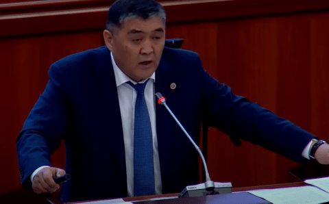 Ташиев начал президентскую кампанию с манифеста о великом прошлом кыргызов