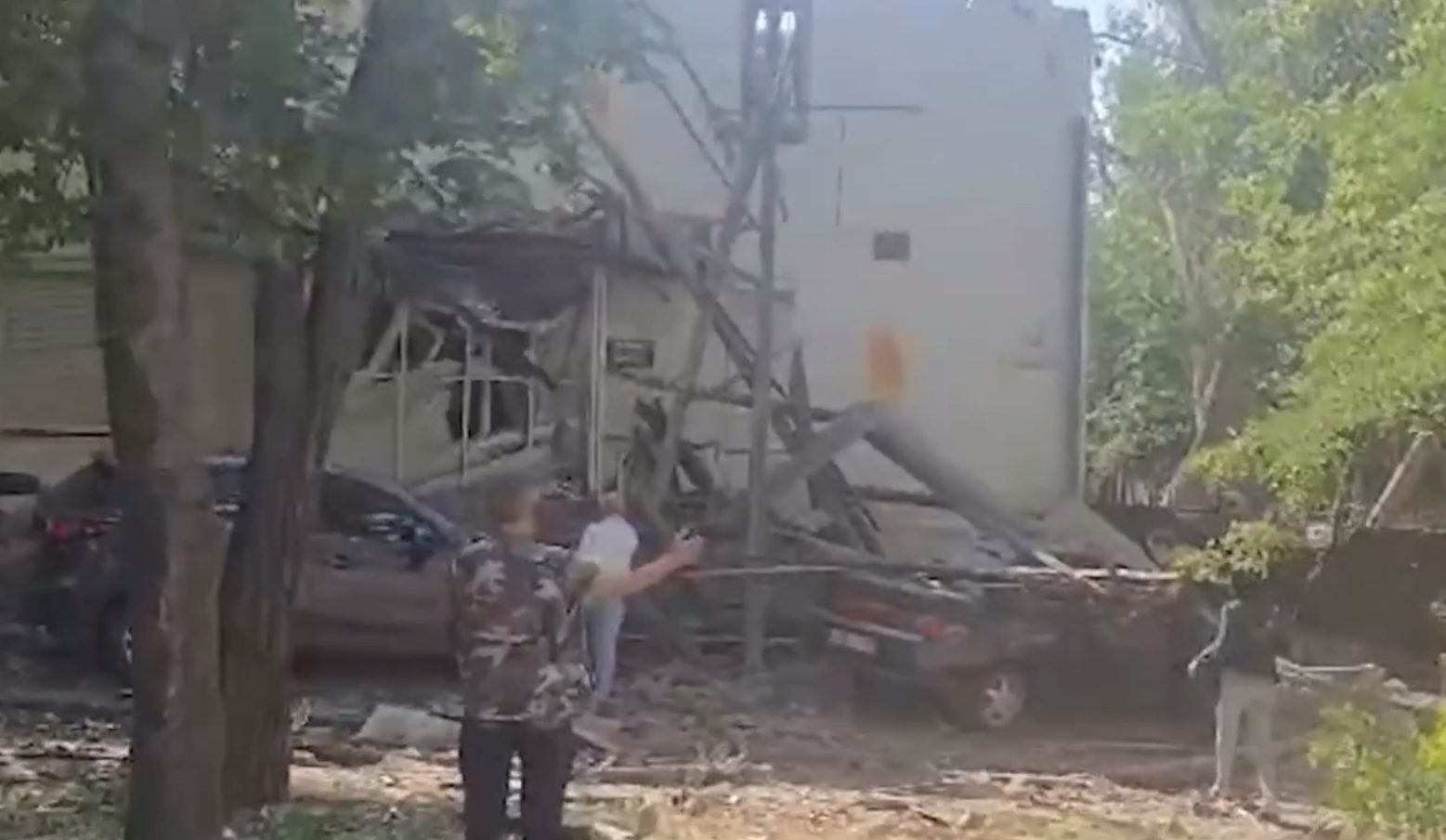 Удар HIMARS по Донецку: ранены 14 человек, есть погибшие