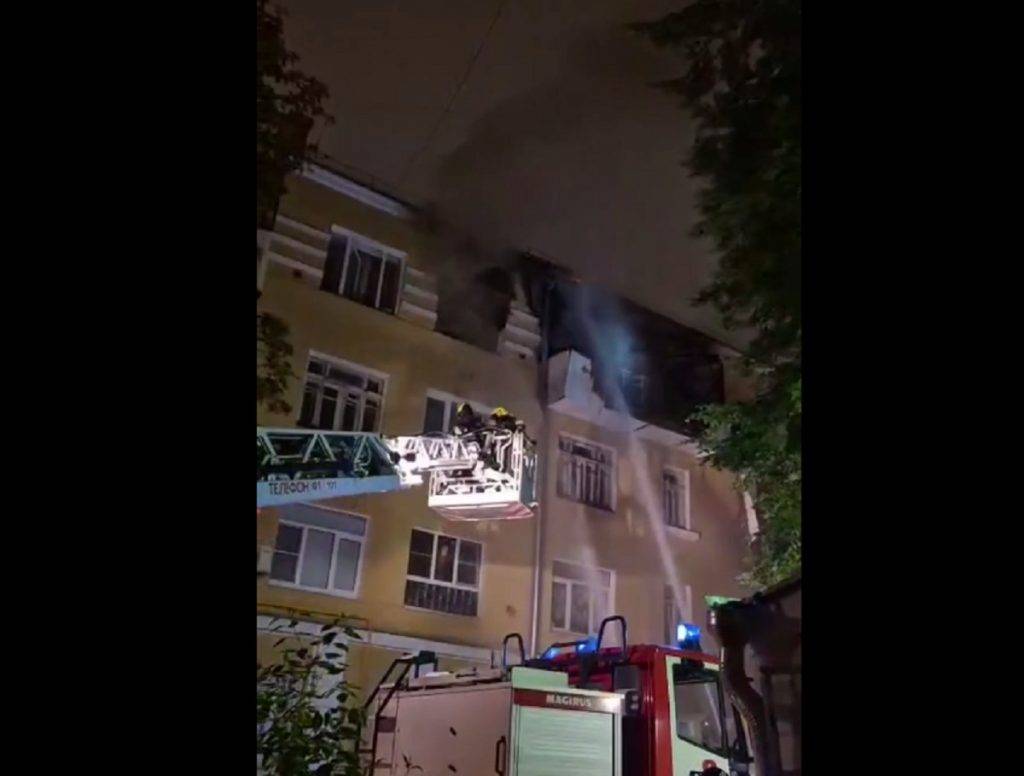 Смертельный пожар на юге Москвы вскрыл нелегальное общежитие