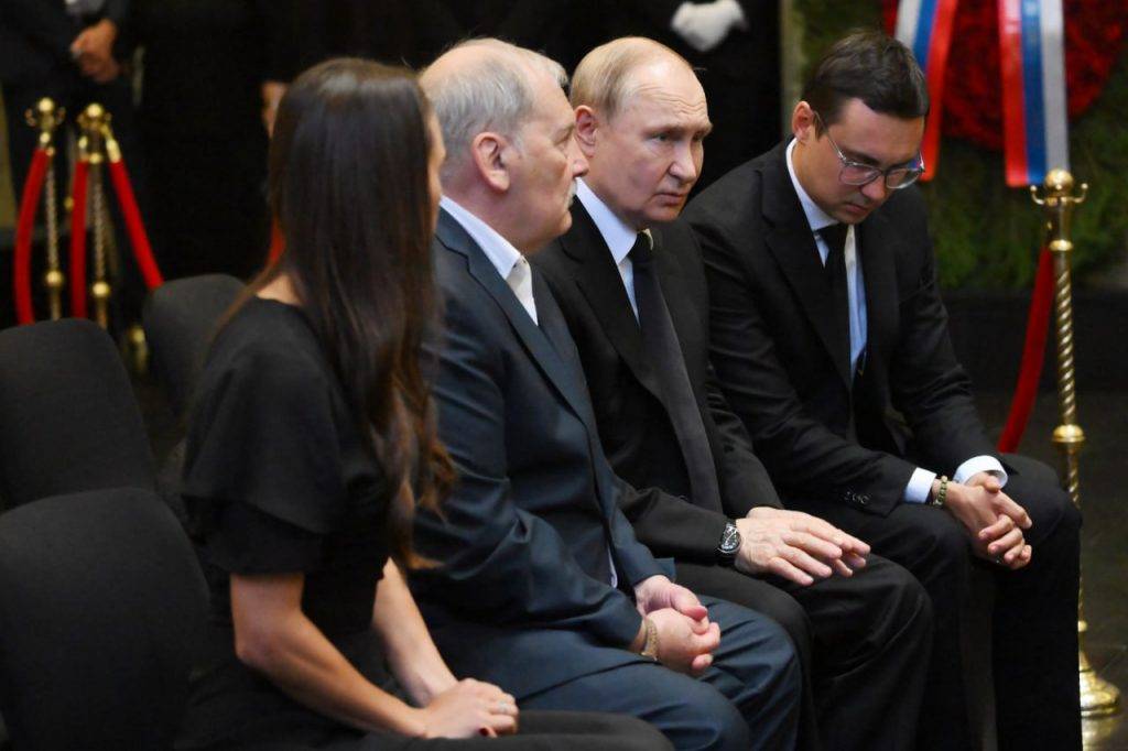 Путин простился с главой Верховного суда Ириной Подносовой