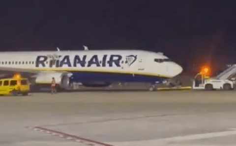 Самолет Ryanair загорелся при посадке на Майорке, есть пострадавшие