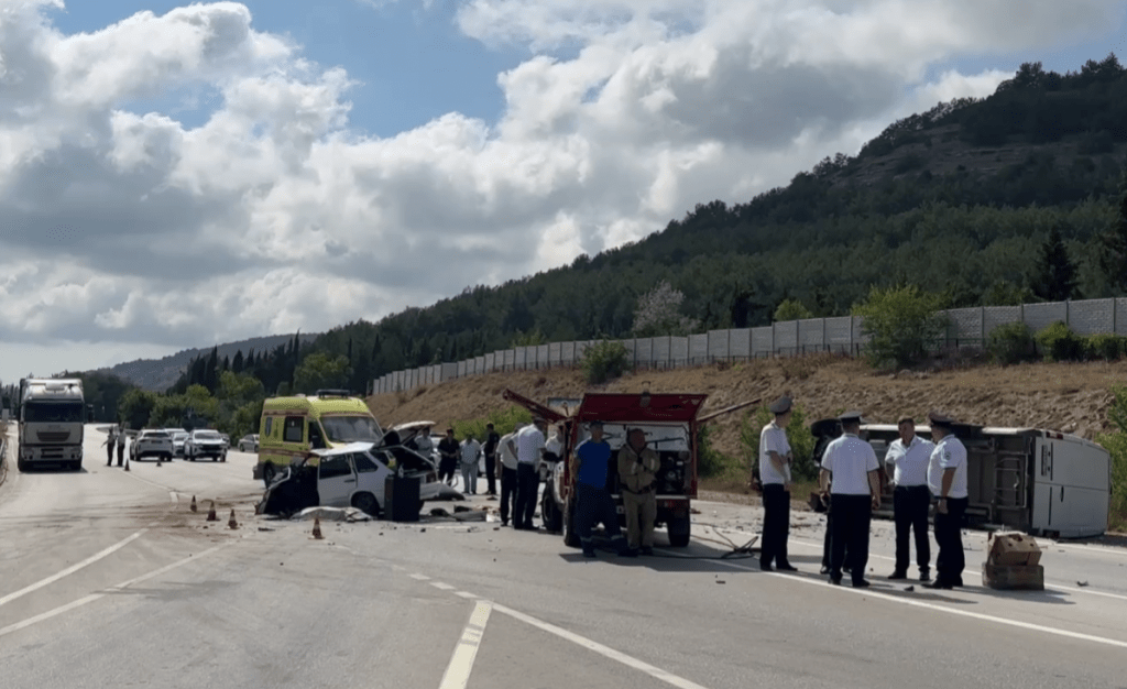 Сразу пять девушек погибли в ДТП под Севастополем