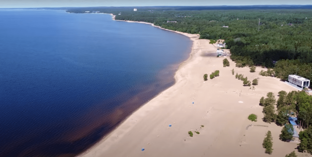 В Коккорево самолёт дважды пронёсся над головами отдыхающих — манёвр заинтересовал прокуратуру