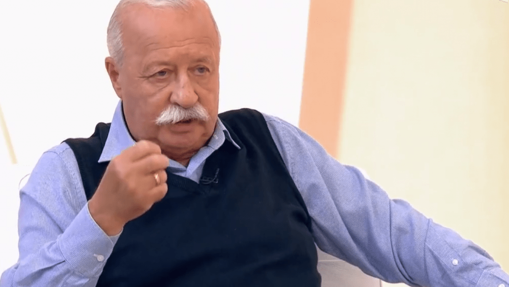 Путин поздравил Якубовича с 80-летием и назвал его всенародным любимцем