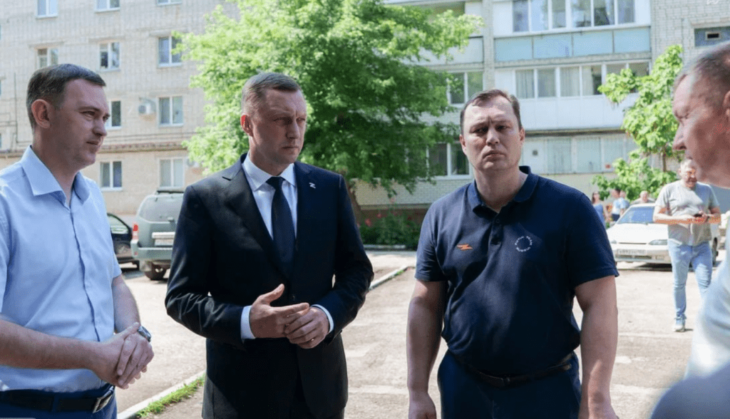 Бусаргин поручил создать горячую линию для пострадавших в Энгельсе