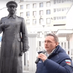 Суд и губернатор Вологодской области спорят из-за памятника Сталину