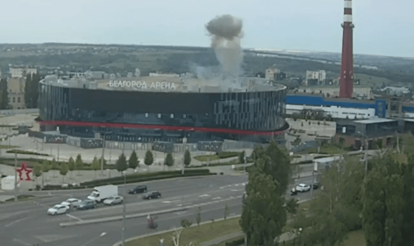 Гладков опубликовал видео попадания дрона в «Белгород Арену»