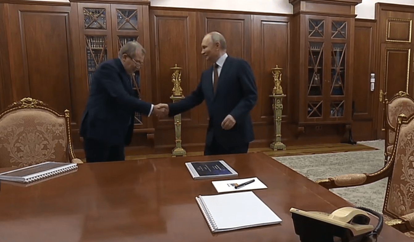 Глава РАН доложил Путину о прорыве в исследованиях, связанных с гиперзвуком