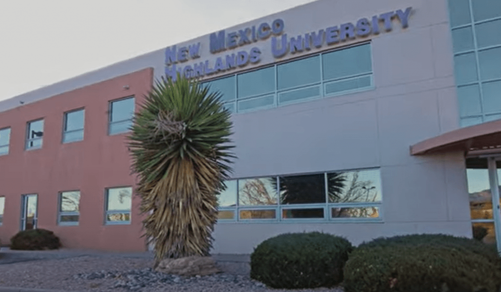 Неизвестный устроил стрельбу в Университете Нью-Мексико, есть жертвы