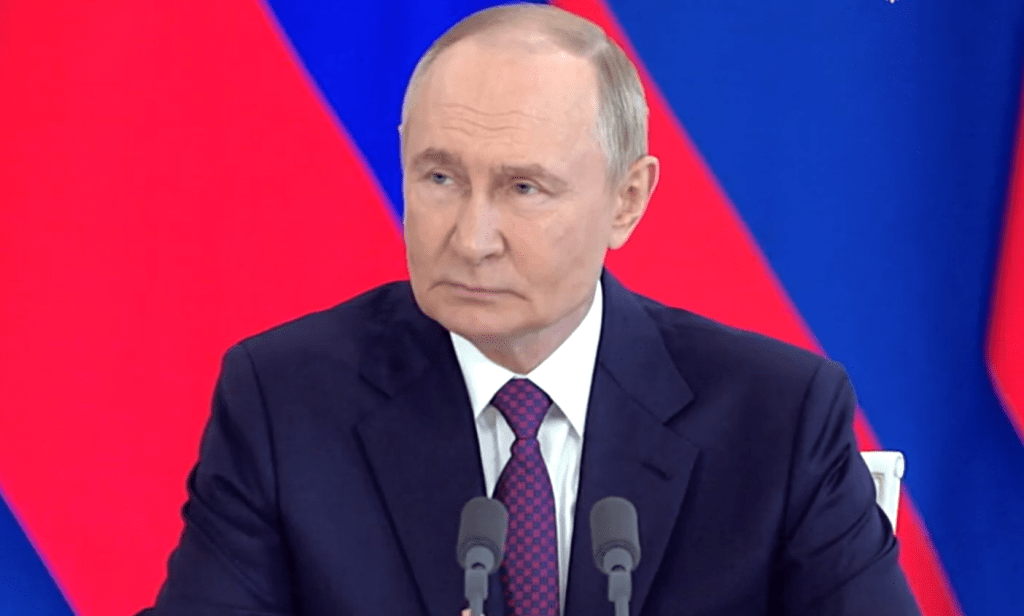 Путин ответил на прогнозы о рецессии в российской экономике