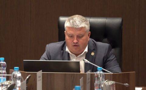 Дронов оценил работу программ «Активное долголетие» и «Здоровая семья»