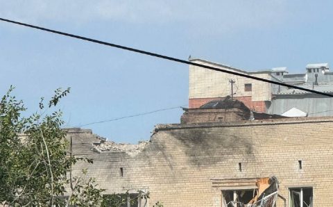 Беспилотники ВСУ атаковали многоквартирные дома в Ростове