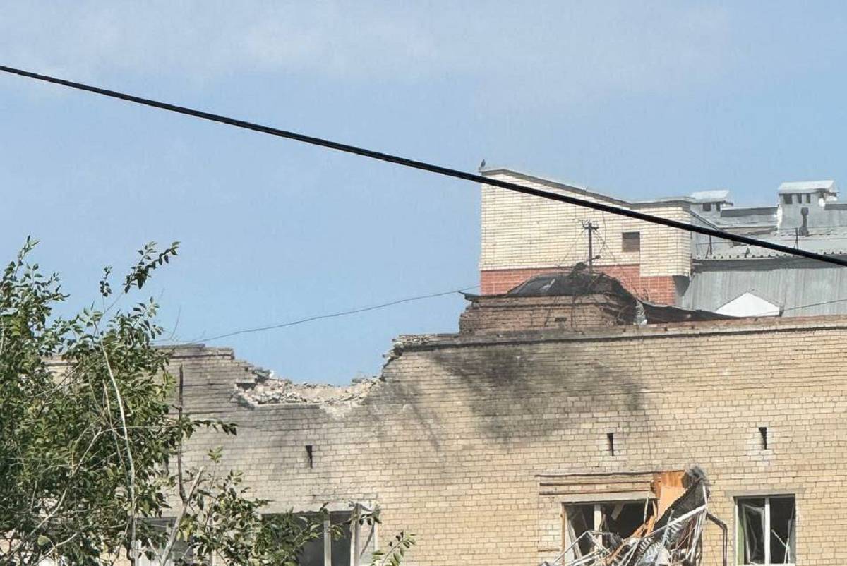 Беспилотники ВСУ атаковали многоквартирные дома в Ростове