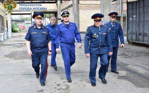 Прокуратура взяла «на карандаш» московского блогера за оскорбления военных РФ