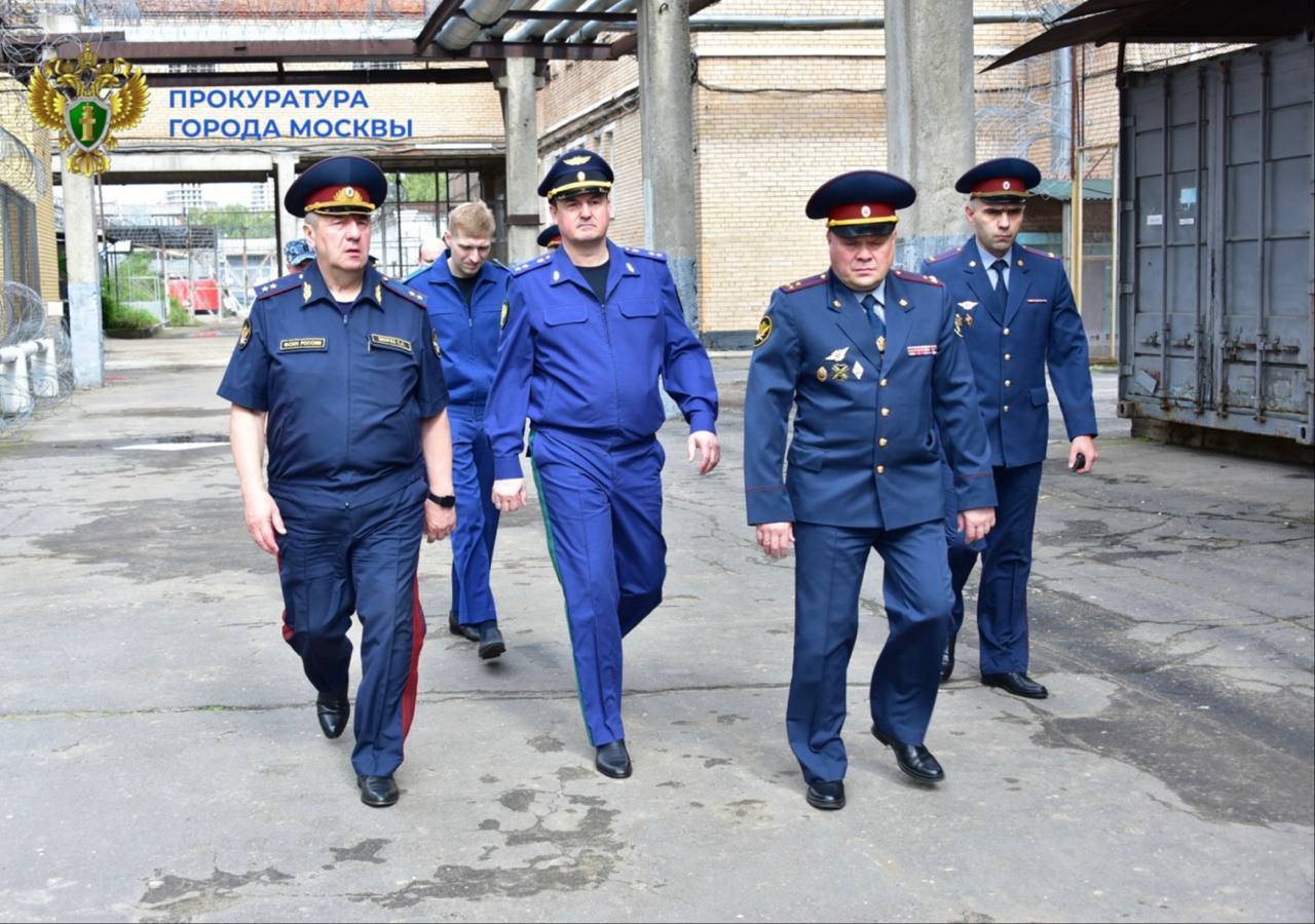 Прокуратура взяла «на карандаш» московского блогера за оскорбления военных РФ