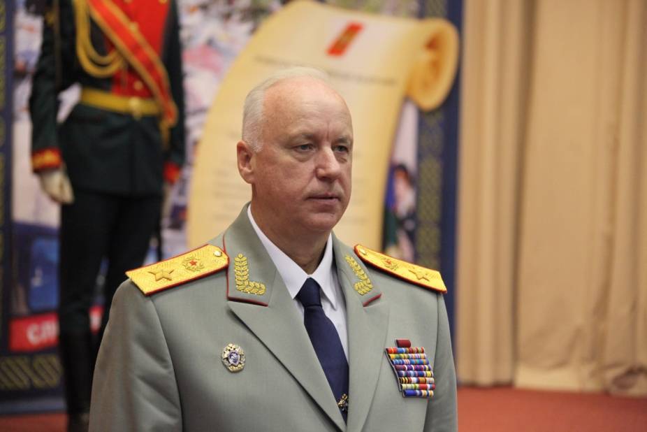 Бастрыкин вмешался в спасение застрявшей в горах альпинистки Наговициной