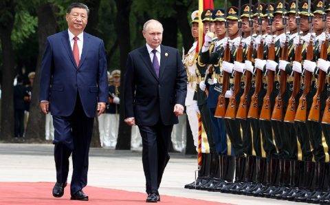 Путин прилетел в Китай, его не будет в России четыре дня