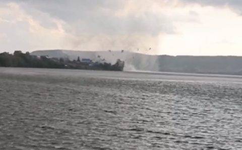 Смерч разрушил дома и повалил ЛЭП в поселке Суксун Пермского края