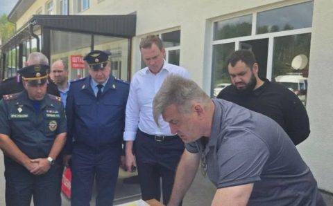 Более 100 человек пострадали при пожаре на заводе в Рязанской области