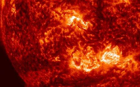 Учёные зафиксировали второй за сутки выброс плазмы на Солнце