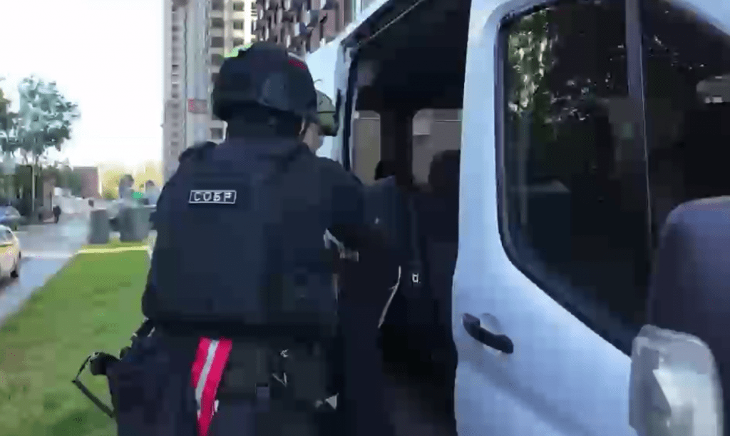 Москвича задержали за призывы к расправам над силовиками