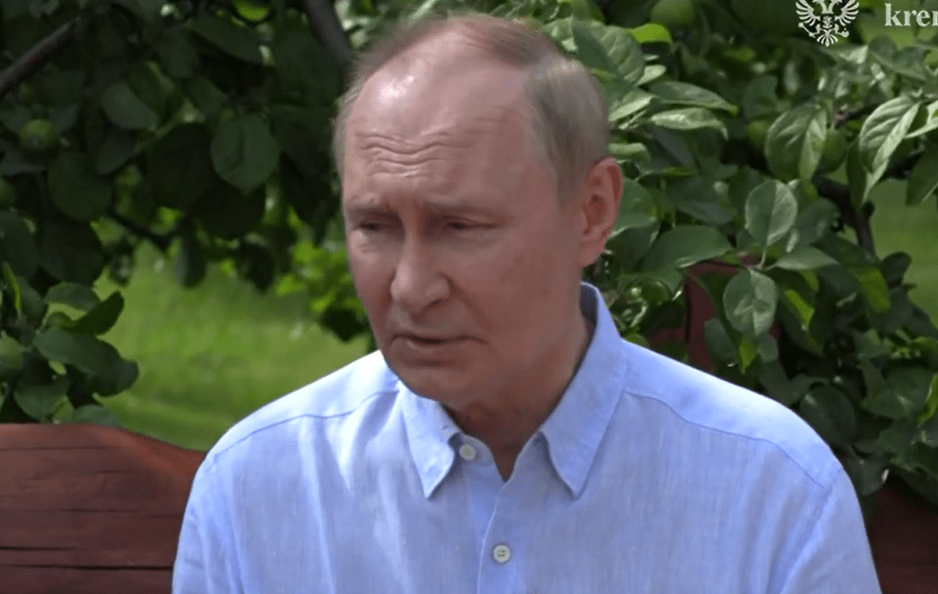 Путин: необходимо установить мир, устраивающий как Москву, так и Киев