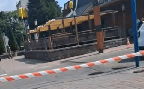 Вооруженный мужчина захватил «Макдональдс» в Черкассах