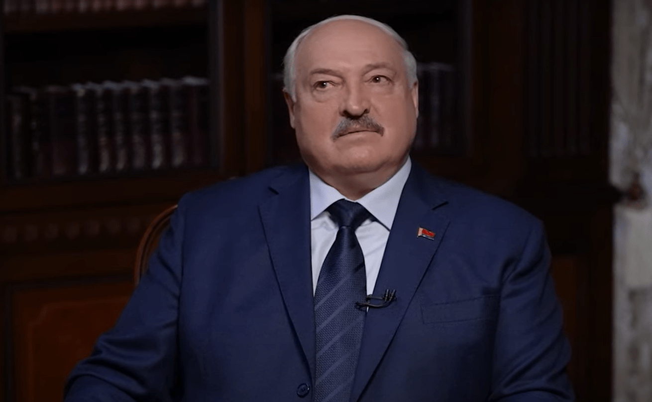 Лукашенко заявил, что сына в президенты не готовит и сам больше не пойдет