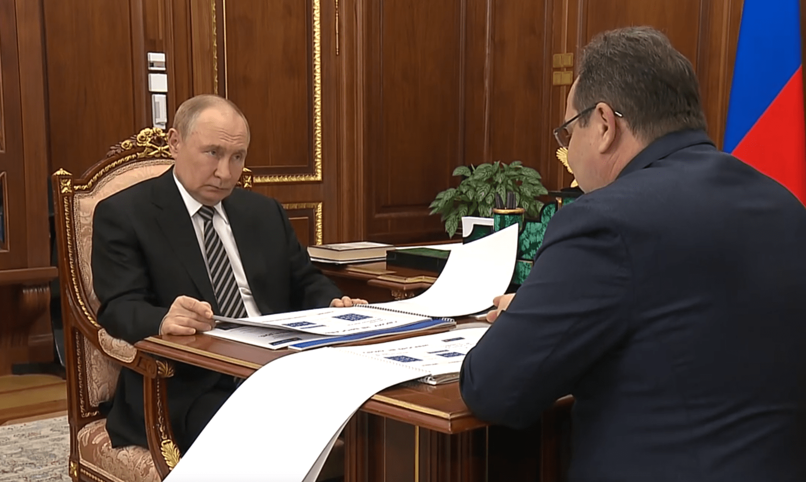 Путин узнал о прорыве в строительстве и снижении безработицы в Коми