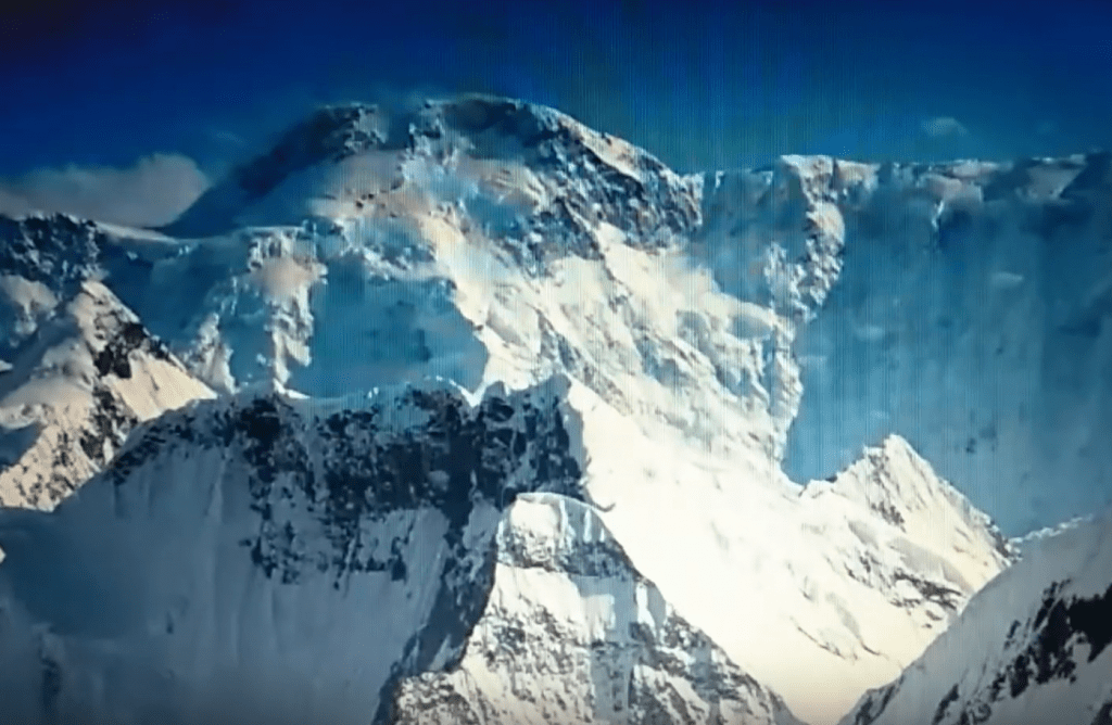 Новые жертвы пика Победы: там же, где и Наговицина, пропали двое иранцев