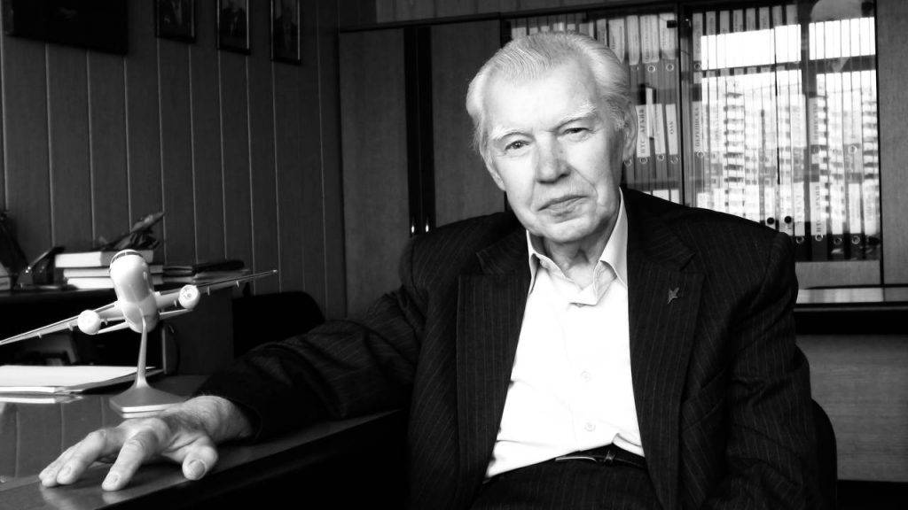 «Щедро» делился опытом: Умер создатель штурмовика Су-25 Ивашечкин