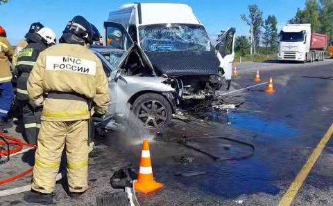 Более 22 человек пострадали в ДТП с автобусом и легковушкой в Приамурье