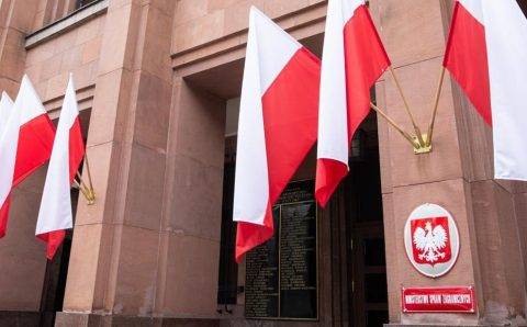 Российского дипломата вызвали в МИД Польши на фоне инцидента со сбитыми дронами