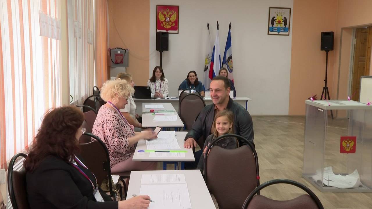 В Новгородской области проголосовал последний кандидат на пост губернатора